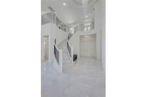 521 Les Jardin Dr, Palm Beach Gardens, FL 33410, Sold 09/29/23