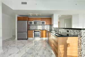 Vizcayne, 244 Biscayne Blvd APT 4708, Miami, FL 33132, Sold 09/05/23