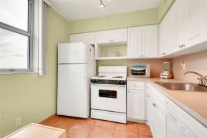 9225 Collins Ave APT 607, Surfside, FL 33154, Sold 08/03/23