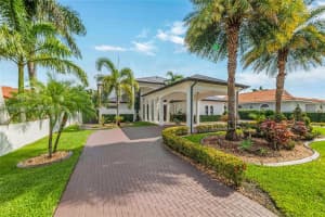 7435 N Augusta Dr, Hialeah, FL 33015, Sold 08/17/23