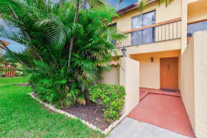 7767 Grande St, Sunrise, FL 33351, Sold 07/25/23