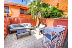 10045 SW 77th Ct, Miami, FL 33156, Sold 07/28/23