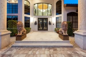 7401 Peppertree Cir S, Davie, FL 33314, Sold 07/31/23