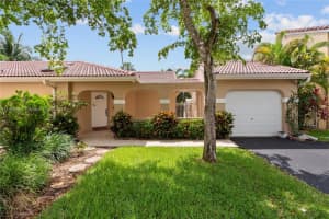1427 Seagrape Cir, Weston, FL 33326, Sold 09/06/23