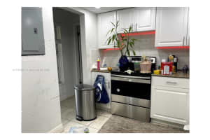 17500 NW 68th Ave APT D1003, Hialeah, FL 33015, Sold 09/08/23