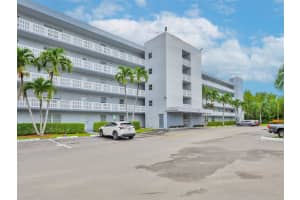 170 SE 5th Ave APT 401, Dania Beach, FL 33004, Sold 08/29/23
