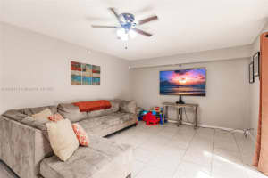 9850 NW 6th Pl #9850, Plantation, FL 33324, Sold 09/07/23