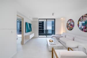1000 Brickell Plaza Unit 4203, Miami, FL 33131, Sold 11/09/23