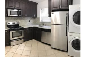 11232 SW 12th St APT 103, Pembroke Pines, FL 33025, Sold 07/31/23