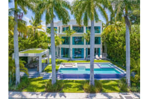 5785 Pine Tree Dr, Miami Beach
