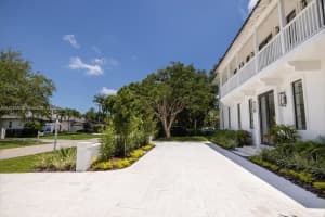 5500 SW 74th St, Miami, FL 33143, Sold 09/06/23
