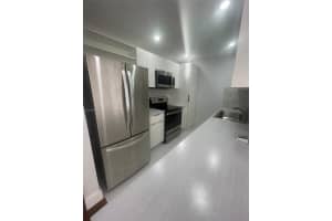 10387 N Kendall Dr APT R6, Miami, FL 33176, Sold 08/30/23