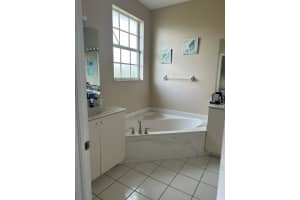 611 NE 21st Terrace, Homestead, FL 33033, Sold 09/28/23