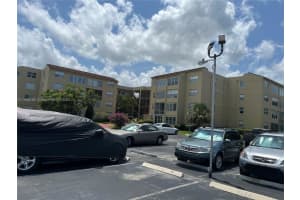 2801 Somerset Dr APT 100, Lauderdale Lakes, FL 33311, Sold 08/22/23