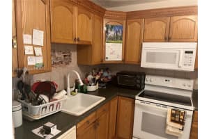 2801 Somerset Dr APT 100, Lauderdale Lakes, FL 33311, Sold 08/22/23