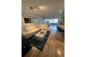 14331 Kendale Lakes Cir, Miami, FL 33183, Sold 08/22/23