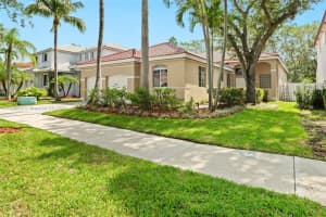 1301 Camellia Cir, Weston, FL 33326, Sold 08/17/23