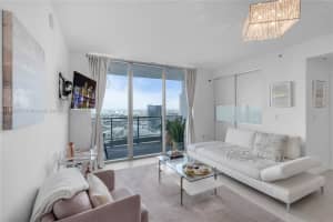 90 SW 3rd St APT 3407, Miami, FL 33130, Sold 08/25/23