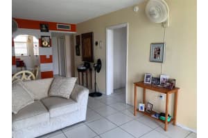 2980 Point E Dr d 506, Aventura, FL 33160, Sold 09/15/23