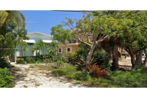 122 Azalea St, Tavernier, FL 33070, Sold 07/31/23