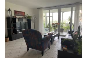 1660 NE 191st St Apt 111-1, Miami, FL 33179, Sold 04/03/24
