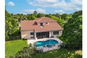 140 Montclaire Dr, Weston, FL 33326, Sold 08/31/23