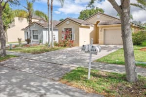 1911 SE 15th St, Homestead, FL 33035, Sold 08/14/23