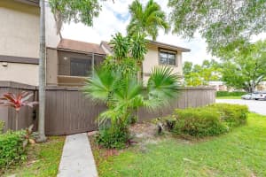 2341 Bayberry Dr #2341, Pembroke Pines, FL 33024, Sold 12/29/23