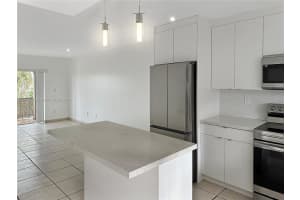 10851 SW 2nd St APT K313, Miami, FL 33174, Sold 10/09/23