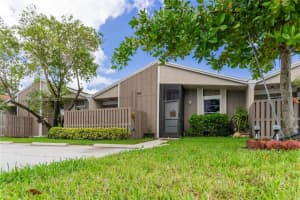 514 Woodgate Cir, Sunrise, FL 33326, Sold 08/10/23