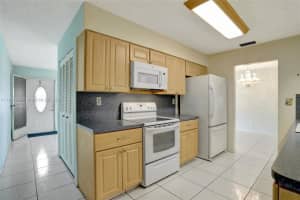 7513 NW 70th Ave, Tamarac, FL 33321, Sold 08/31/23