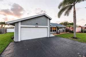825 W Plantation Cir, Plantation, FL 33324, Sold 08/24/23