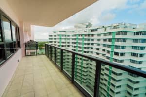 5225 Collins Ave, Miami, FL 33140, Sold 03/27/24
