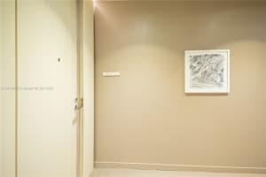 1000 Brickell Plaza, Miami, FL 33131, Sold 03/20/24