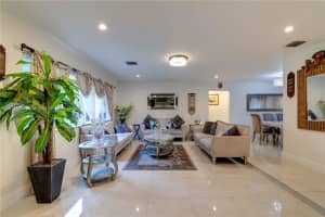 5727 SW 117th Ave, Cooper City, FL 33330, Sold 09/28/23