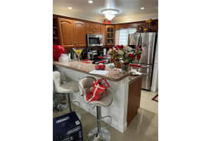 6074 Forest Hill Blvd APT 107, West Palm Beach, FL 33415, Sold 10/06/23