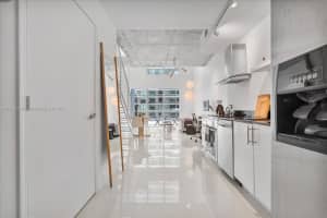 60 SW 13th St Apt 1814, Miami, FL 33130, Sold 08/09/23