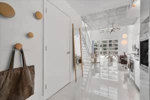 60 SW 13th St Apt 1814, Miami, FL 33130, Sold 08/09/23