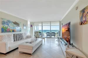 2655 Collins Ave APT 911, Miami Beach, FL 33140, Sold 02/16/24
