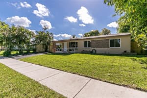 2200 SW 47th Ave, Fort Lauderdale, FL 33317, Sold 08/11/23