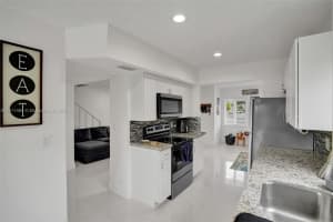 19549 NW 55th Cir Pl, Miami Gardens, FL 33055, Sold 10/05/23