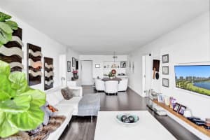 ELDORADO TOWERS, 3625 N Country Club Dr APT 1904, Aventura, FL 33180, Sold 09/06/23