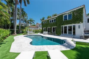 5715 N Bay Rd, Miami Beach, FL 33140, Sold 07/05/24
