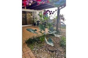 10327 NW 9th St Cir Apt 2-7, Miami, FL 33172, Sold 08/22/23