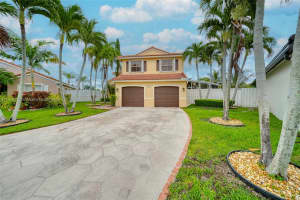 995 NW 165th Ave, Pembroke Pines, FL 33028, Sold 09/27/23