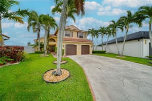 995 NW 165th Ave, Pembroke Pines, FL 33028, Sold 09/27/23
