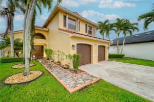 995 NW 165th Ave, Pembroke Pines, FL 33028, Sold 09/27/23