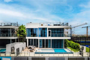 851 NE 1st Ave #701, Miami, FL 33132, Sold 11/22/23