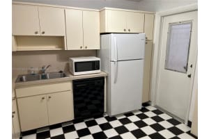215 SE 3rd Ave #205a, Hallandale Beach, FL 33009, Sold 08/11/23
