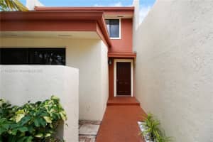 7843 SW 106th Cir, Miami, FL 33173, Sold 08/07/23